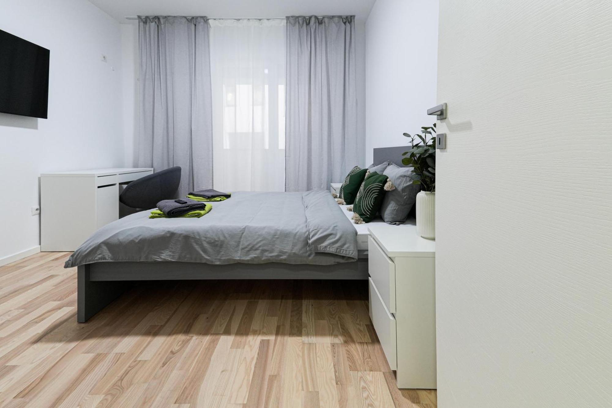 Gabi - Chic Apt With Parking Close To Veranda Mall Bukarest Eksteriør billede
