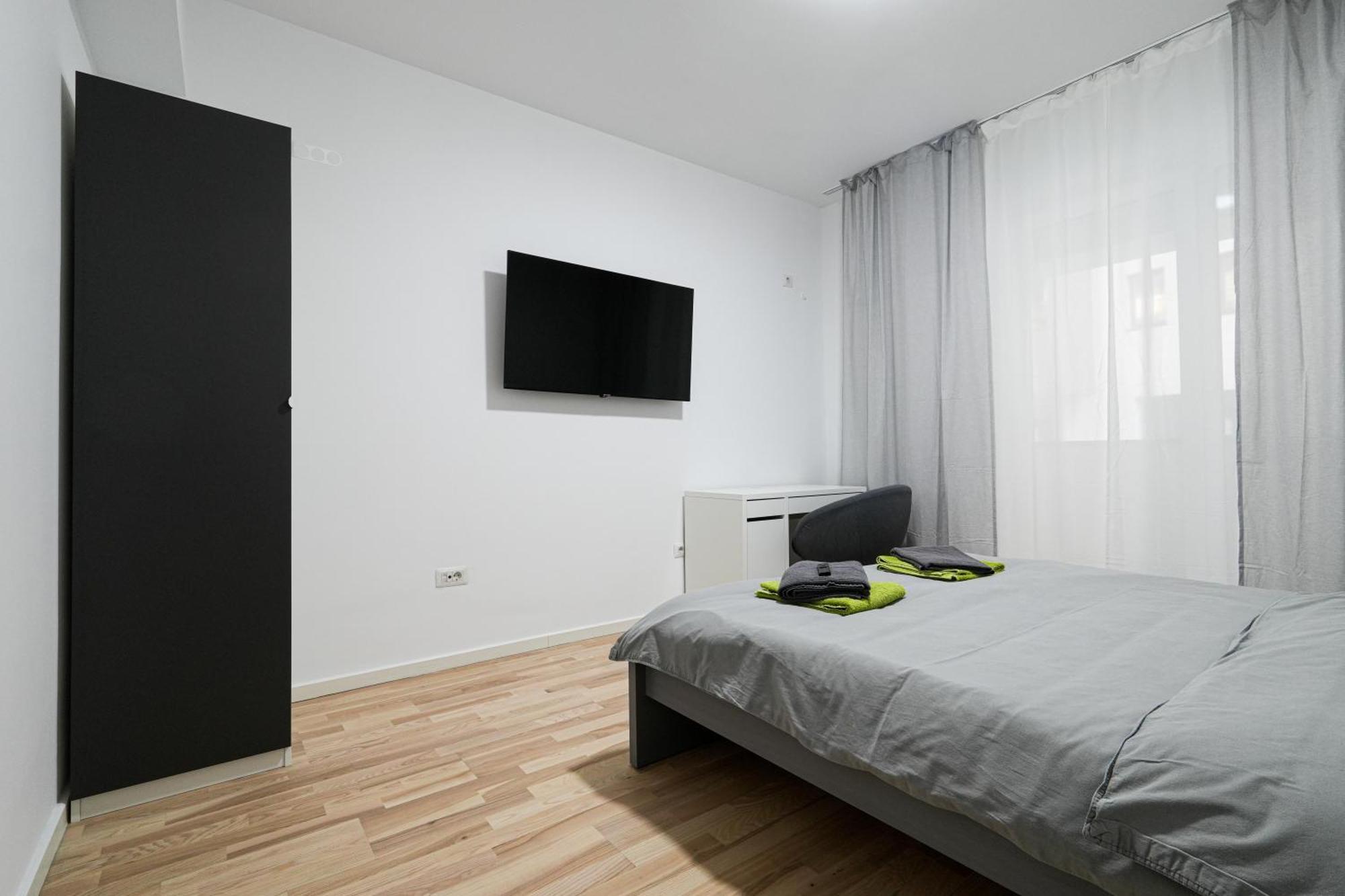 Gabi - Chic Apt With Parking Close To Veranda Mall Bukarest Eksteriør billede